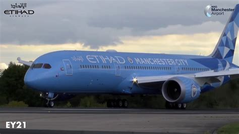 Etihad Airways Unveils Manchester City Boeing 787 Youtube