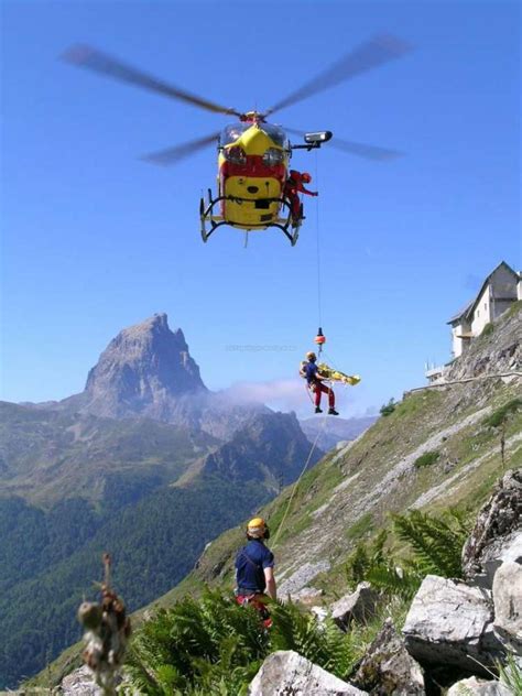 Secours En Montagne Près De 250 Interventions Par An La République