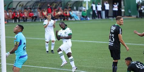 Han spiller hovedsageligt som angriber for portland timbers i major league soccer samlet tabel. Yimmi Chará triplete Portland Concachampions | Colombianos ...