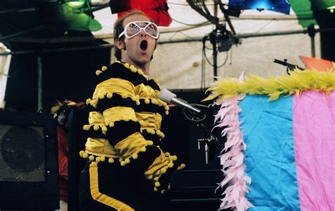 A playlist featuring elton john. Top Elton John Songs of the '80s