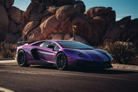 Awesome Lamborghini Aventador Hd Wallpaper 1366x768 Download Perfect
