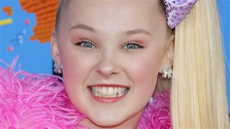 Jojo Siwa Had The Perfect Response When Asked Not To Mention Her Sexual