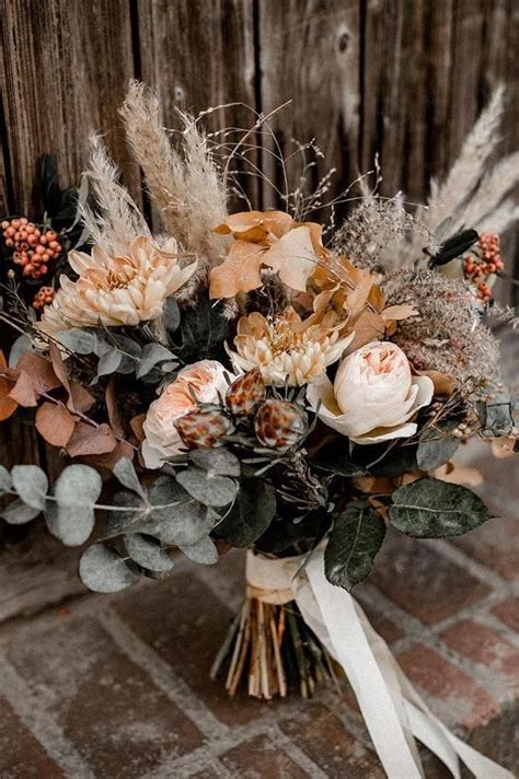 25 Boho Rustic Wedding Bouquets That Really Inspire