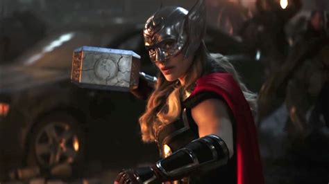 How Thor Love And Thunder Redeems Natalie Portmans Jane Foster