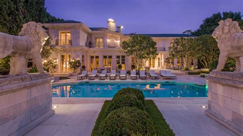 Home Of The Day Grand Neoclassical Estate In Beverly Hills For 395