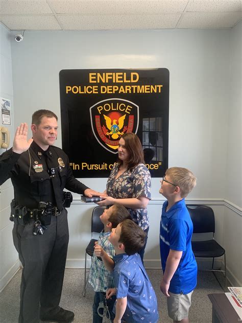 RRSpin - Enfield PD swears in new captain