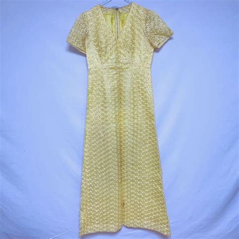 古着 半袖 チャイナ ロング ドレス ワンピース vネック花柄 刺繍 総柄 黄色 メルカリ