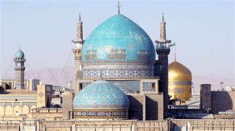Mula dibina pada 22 rabiulawal 1330h (11 mac 1912) atas usaha ytm tunku mahmud ibni almarhum sultan. Elemen Penting Arsitektur Masjid di Iran