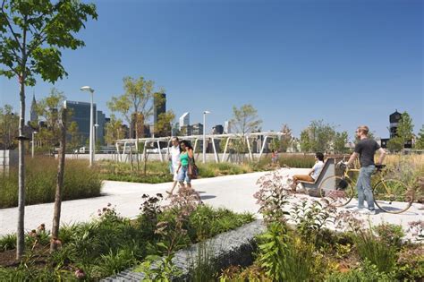 Hunters Point South Waterfront Park In Long Island City New