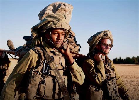 Mitznefet The History Of The Helmet Cover Used By Israeli Army Soldiers