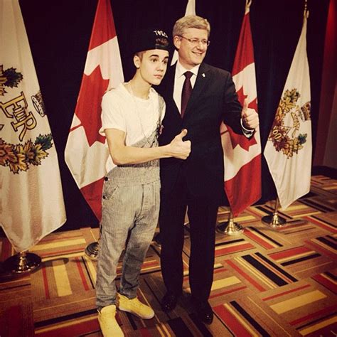 justin bieber takes his unpopular fashion choices to and is promptly booed in canada vanity fair