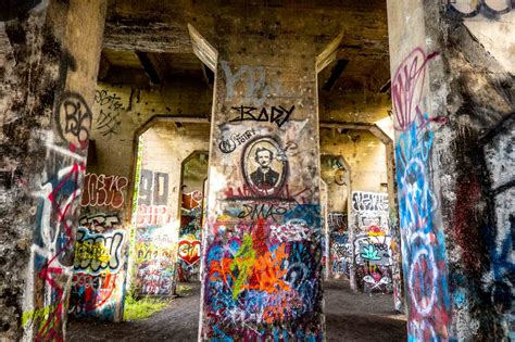 Graffiti Pier A Love Letter To The City S Underground Arts Guide To Philly