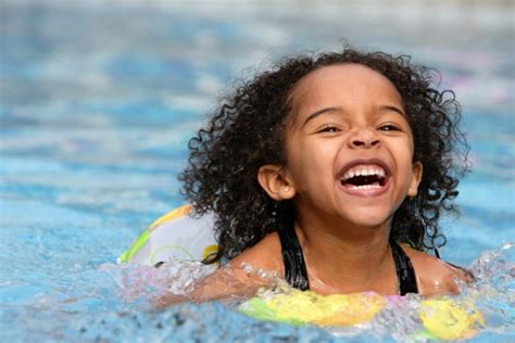 3 Tips For Teaching Your Child To Swim