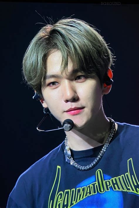 Namun, netizen salah fokus dengan video buatan chanyeol dan baekhyun exo itu. #Baekhyunee_Exo di 2020 | Suho