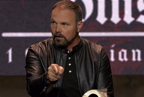 Mark Driscoll Accused Of Cult Like Actions 247 Surveillance