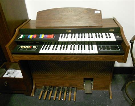 Conn Musical Electric Organ At The Show And Sell Merchandise