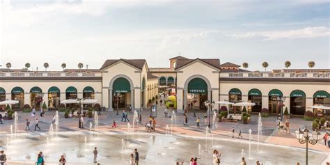 Mcarthurglen Designer Outlet Serravalleitaly 1600 800 Across The