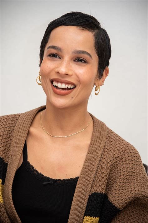 Zoë isabella kravitz, the daughter of singer/actor lenny kravitz and actress lisa bonet, was born on december 1, 1988 in los angeles, california. ZOE KRAVITZ at High Fidelity Press Conference in Beverly ...