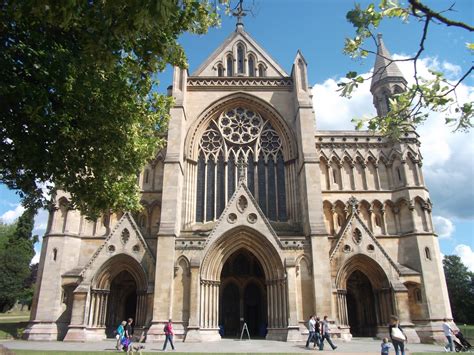 Adam and Dan Travel Blog: Saturday 11th June - St Albans Cathedral