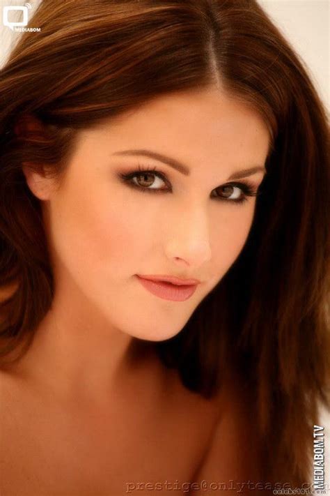Lucy Pinder New Pics High Definition Wallpapers Lucy Pinder