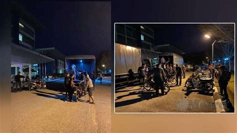 Berikut tata cara pelaksanaan sholat sunah qobliyah subuh niat dan. Polis teman 30 mat rempit solat Subuh | Harian Metro