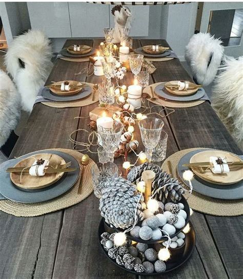 Beautiful Winter Dining Room Table Decor Ideas Which You Definitely