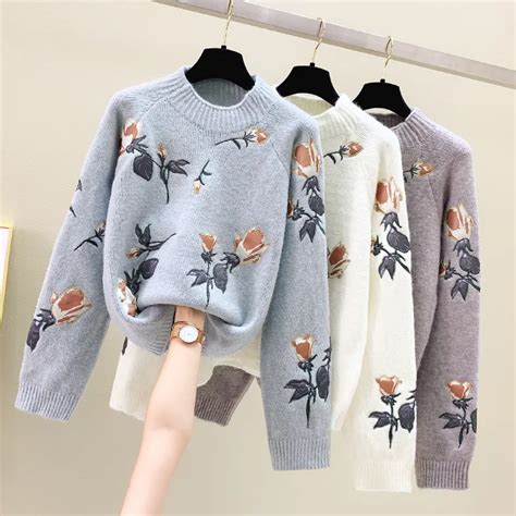 Womens Flower Pattern Knitted O Neck Sweaters