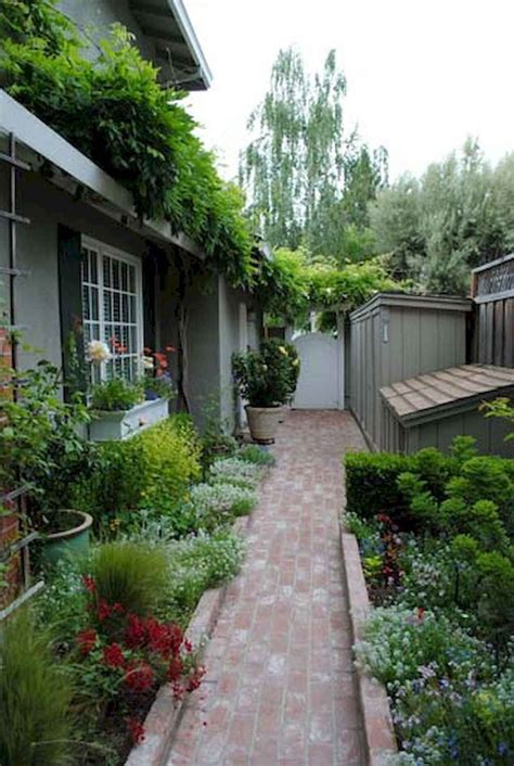 90 Beautiful Side Yard Garden Decor Ideas 14 Side
