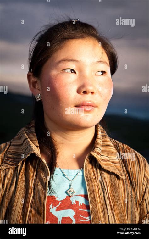 Mongolian People Take Pose At Northern Mongolia Stock Photo Alamy