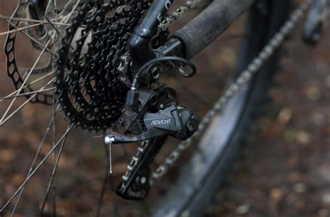 Gesink nie wystartuje tym samym w majowym giro d'italia, na trasie którego wspierać miał primoża roglicia. AMICI DI BICI