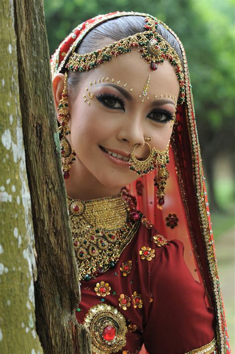 Below are the most common responses to. Indian Traditional Dress | Malaysia Truly Asia Photo ...