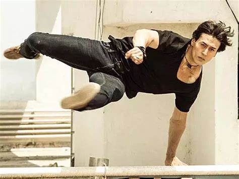 Tiger Shroff Recreates Keanu Reeves Action Scene From Matrix Filmfare Com