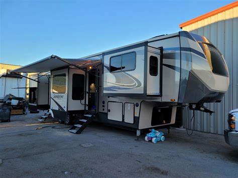 2020 Forest River Rv Sandpiper 379flok Fifth Wheel 2017 2018 2019 2021