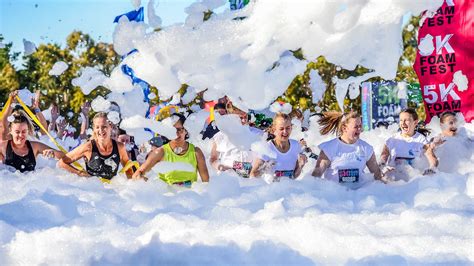 The 5k Foam Fest With 22 Obstacles Returns To Edmonton In 2023
