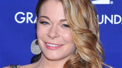 Leann Rimes Displays Bust On Stage In Plunging Bodysuit Fox News