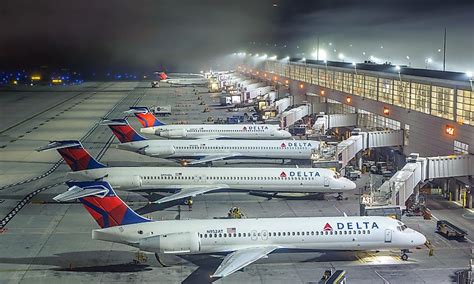 10 Biggest Airports In The United States Worldatlas