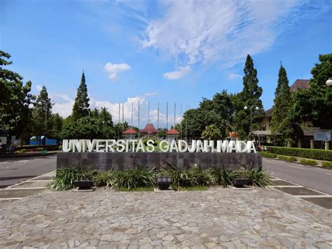 5 Universitas Negeri Di Yogyakarta Yang Murah