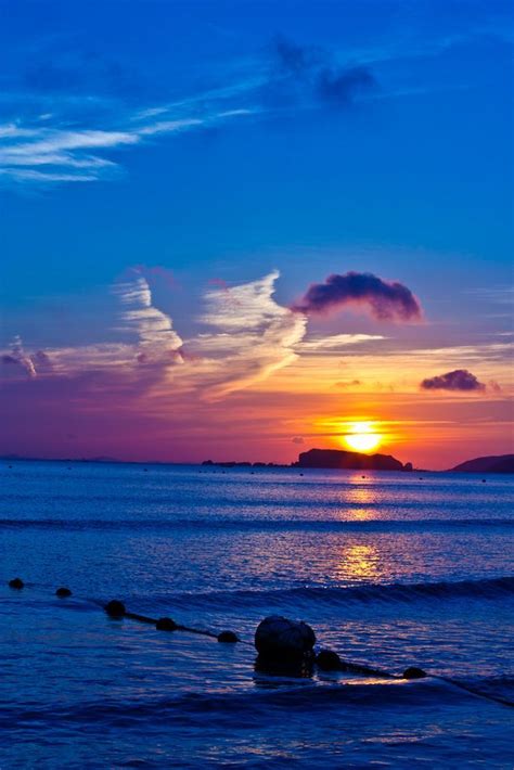 Rising Sunゝ。by Photographer Carlosp Amazing Sunsets Sunrise Scenery