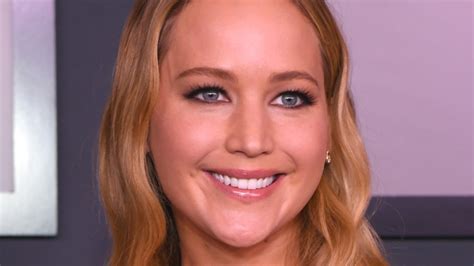 jennifer lawrence says women were never leads in action movies twitter s proving her wrong