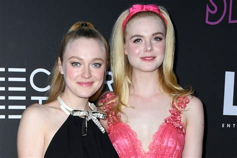 Elle Fanning Watched Dakotas Birth Video For The Great