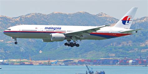 Book malaysia airlines flights ✈ now from alternative airlines. Malaysia Airlines Missing Plane's Door Possibly Found In Ocean