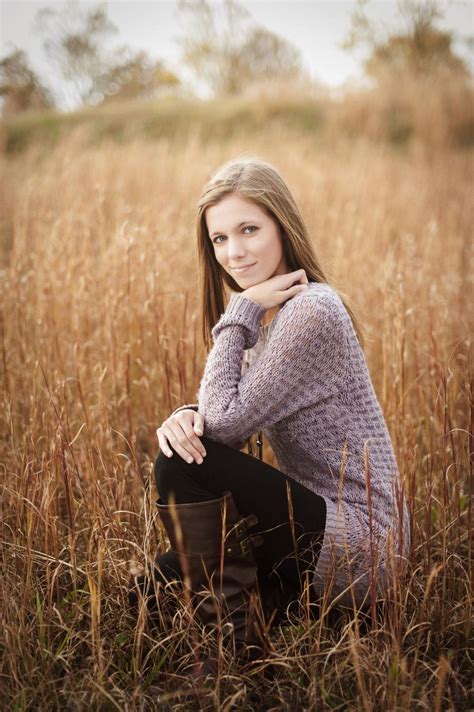 Senior Pictures Noelle Bell Photography Wheat Field