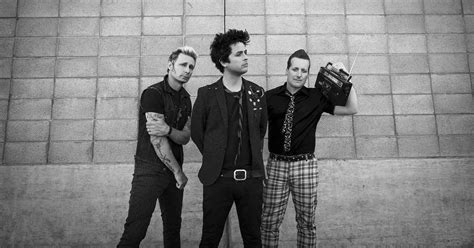 Green Days Revolution Radio A Track By Track Guide To New Album