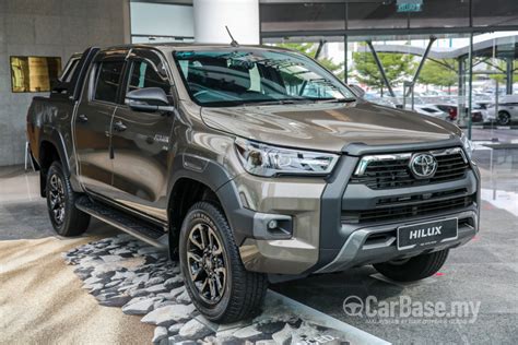 Toyota Hilux Revo N Facelift Exterior Image In