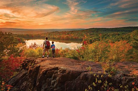 Connecticuts Top 10 Hiking Trails Visit Ct
