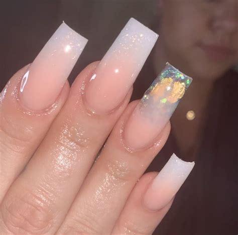 Medium square nails ombré W/ gold & opal foil ⭐️ | Work ... Gorgeous hand painted red glitter ombre false nail set.