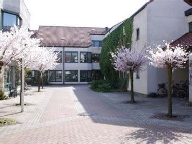 Gretel egner haus altenzentrum betriebsgesellschaft mbh ist eine eingetragene firma in der stadt rodgau, es ist ein teil des landes darmstadt und es ist in kreisfreie stadt offenbach inbegriffen, im bundesland hessen. Haus Gretel-Egner Rodgau in Rodgau auf Wohnen-im-Alter.de