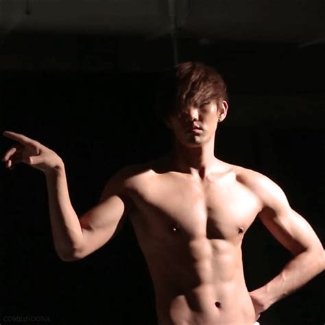 The 23 Sexiest Shirtless Moments In K Pop Sbs Popasia