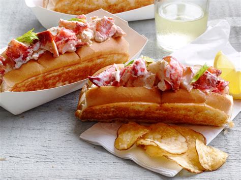 Lobster Rolls These Classic Lobster Rolls Are Sure To Be A Hit On Any