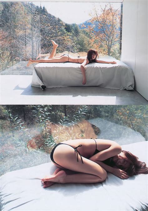 Yumi Sugimoto Erotic Fresh Bikinis Gravure Idol
